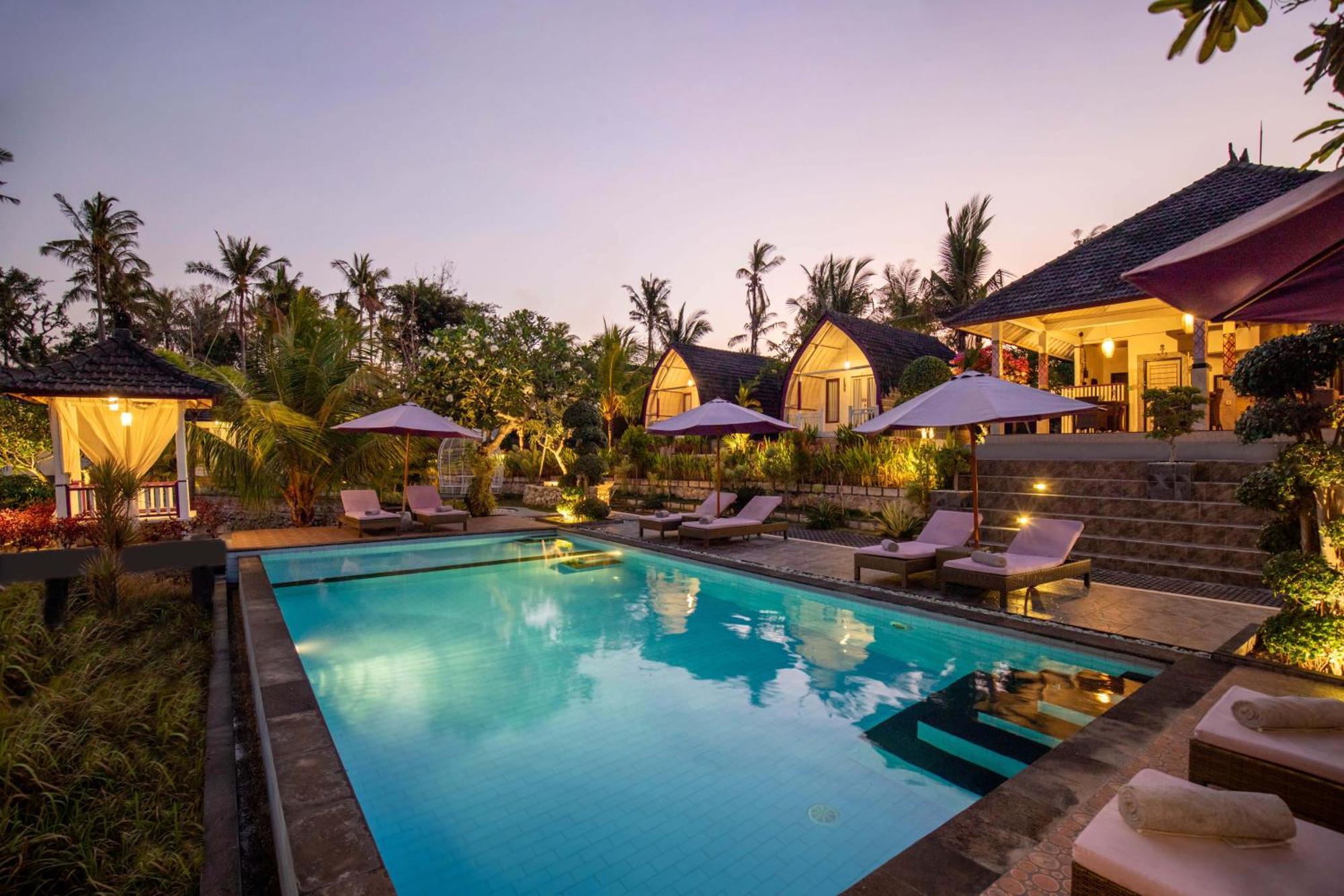 Akusara Jungle Resort And Spa Batununggul Exterior photo
